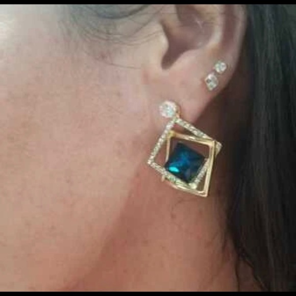 🌻2/$10.00🌻Rhinestone Square Drop Earring - Picture 4 of 4